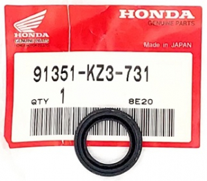 CR 125 ISKARIN YLÄPÄÄN TIIVISTE 15x24x3