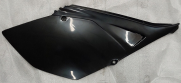 BETA 50 SIVUKATE OIK. MUSTA 2005-2011